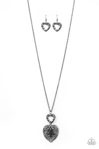 Garden Lovers - Paparazzi - Silver Tin Finish Heart Filigree Pendant Necklace