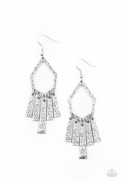 Museum Find - Paparazzi - Silver Hammered Geometric Earrings