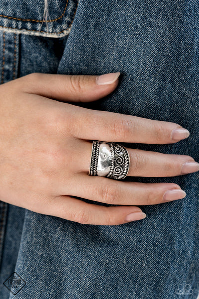 Texture Tantrum - Paparazzi - Silver Rope Swirling Ring