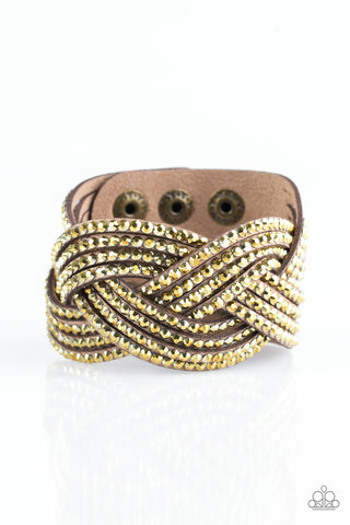 Top Class Chic - Paparazzi - Brass Rhinestone Urban Snap Bracelet